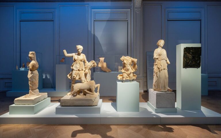 364bd6fba620d66331158e88fda935e8_1-Paris-Tavitian-c-Museum-of-Cycladic-Art-960x600