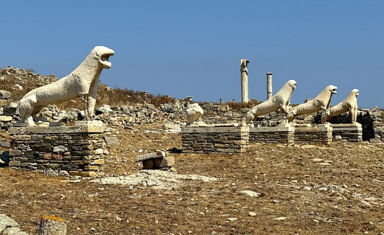 Island-of-Delos-1_Credit-Greek-Reporter
