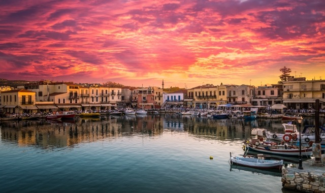port-rethymno-pink-sunset-reflection-crete-athens-ferry-routes